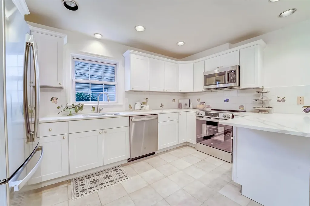 28 Lawrence Street Mount Kisco NY 10549