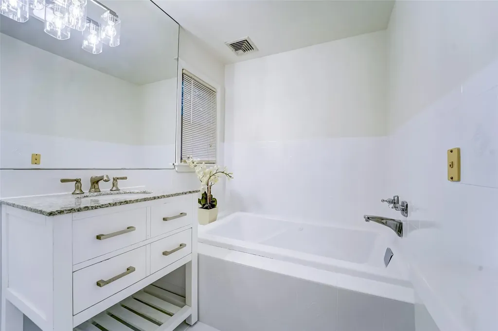 28 Lawrence Street Mount Kisco NY 10549