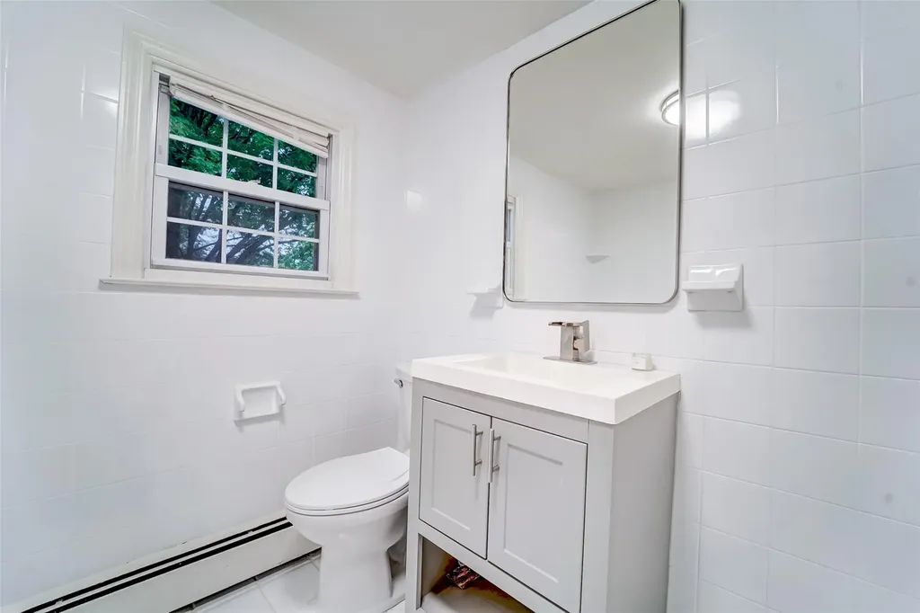 28 Lawrence Street Mount Kisco NY 10549