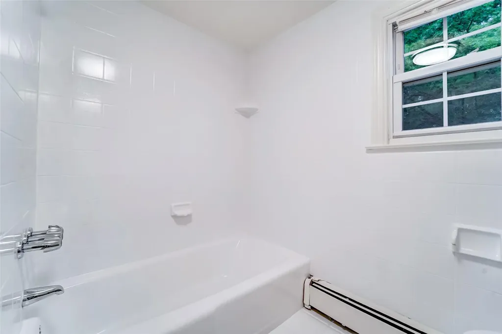 28 Lawrence Street Mount Kisco NY 10549