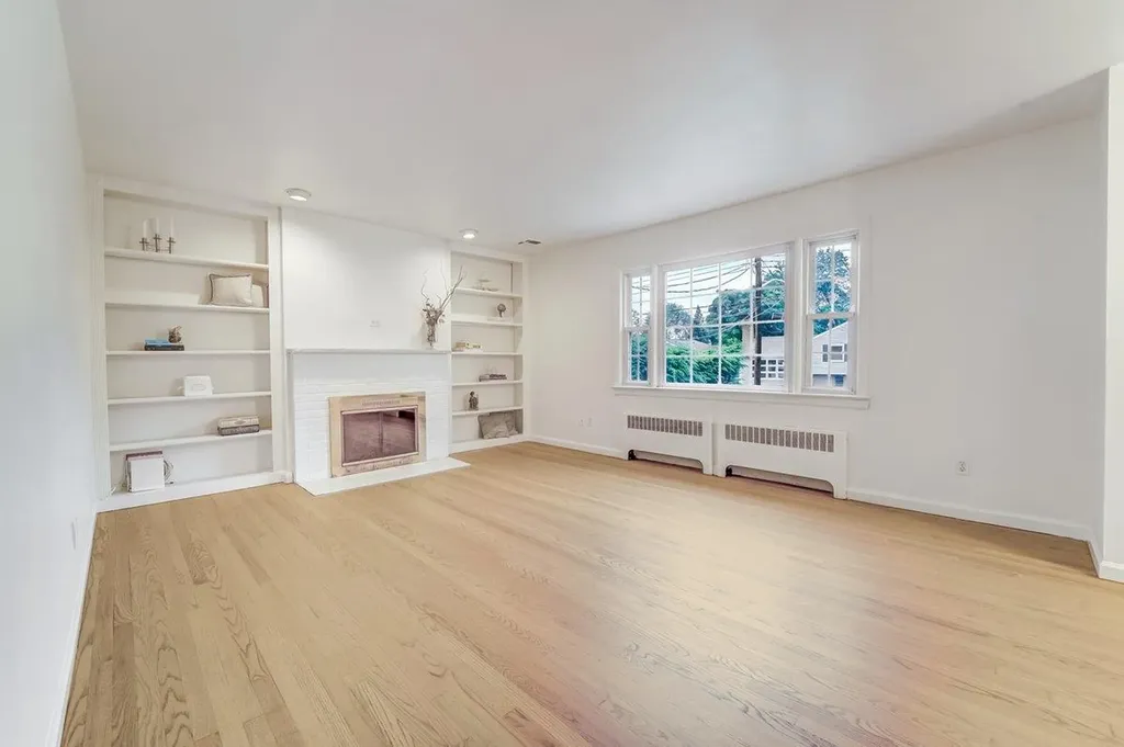 28 Lawrence Street Mount Kisco NY 10549