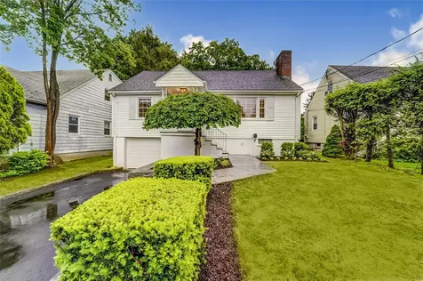 28 Lawrence Street Mount Kisco NY 10549