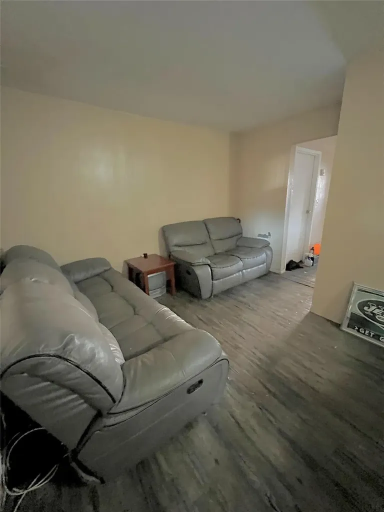 620 E 182nd Street Bronx NY 10457