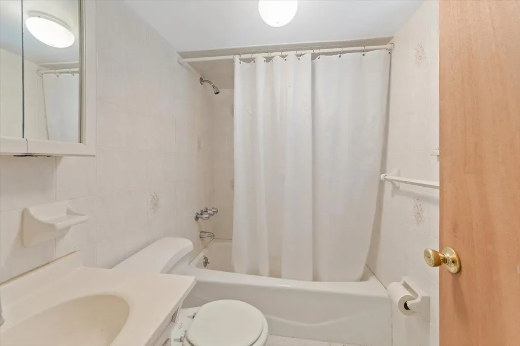 1856 Edison Avenue Bronx NY 10461
