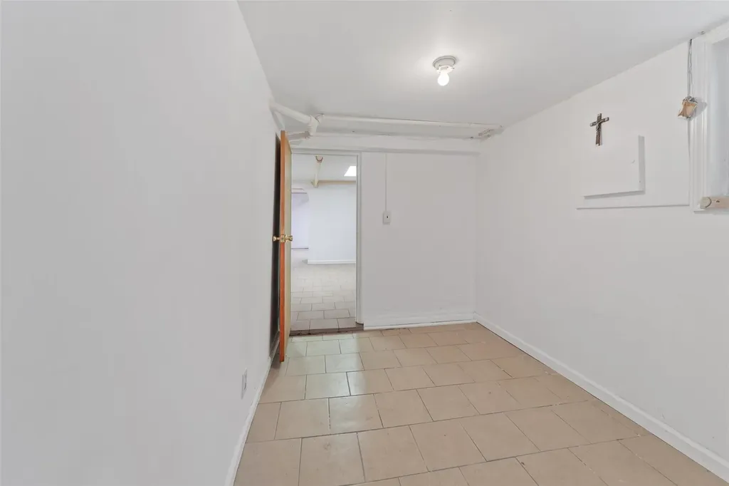 1856 Edison Avenue Bronx NY 10461