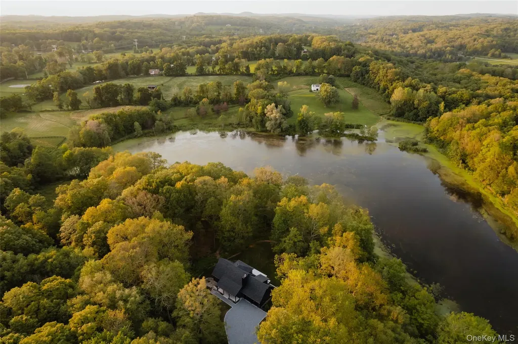 258 Fox Run Road Salt Point NY 12578