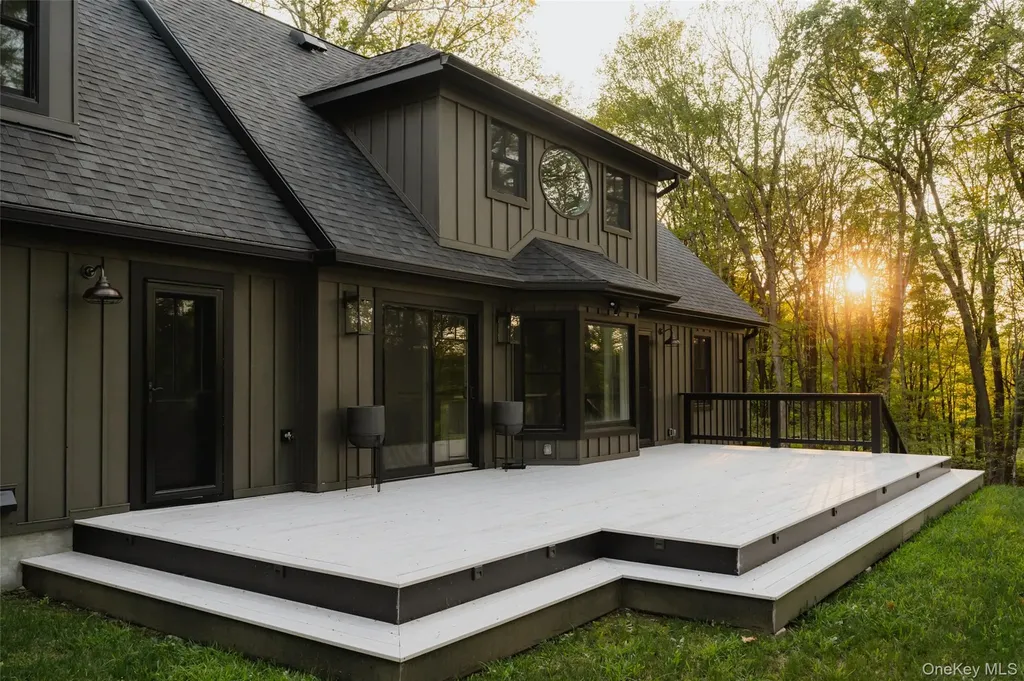 258 Fox Run Road Salt Point NY 12578