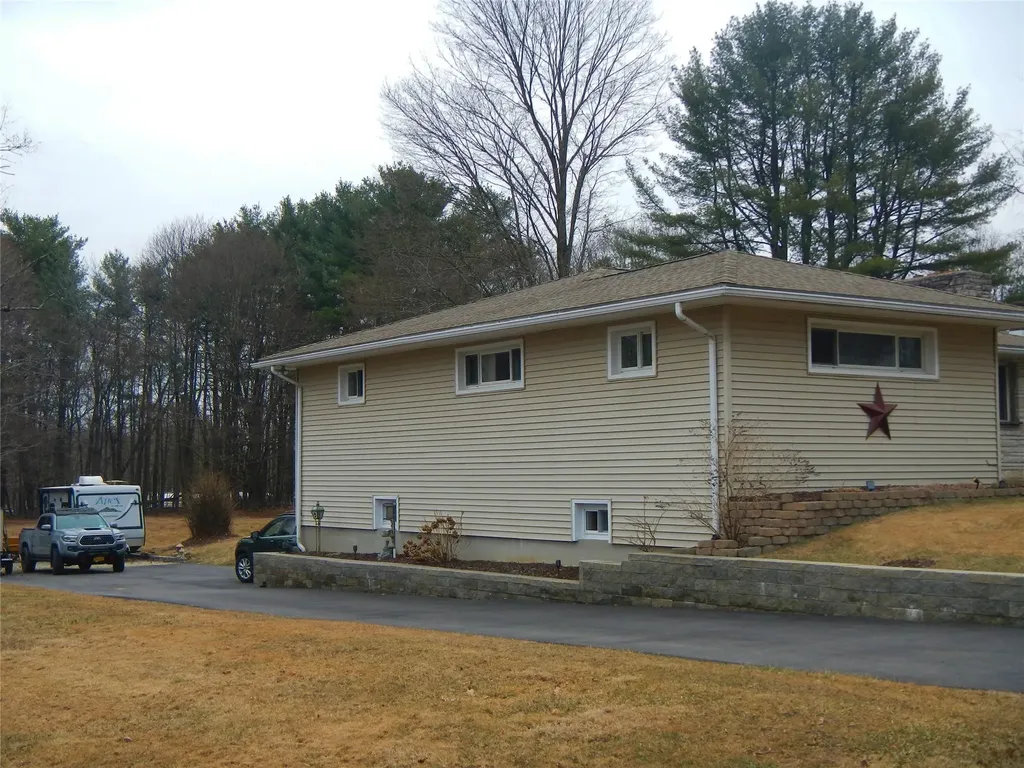 454 Coldenham Road Walden NY 12586