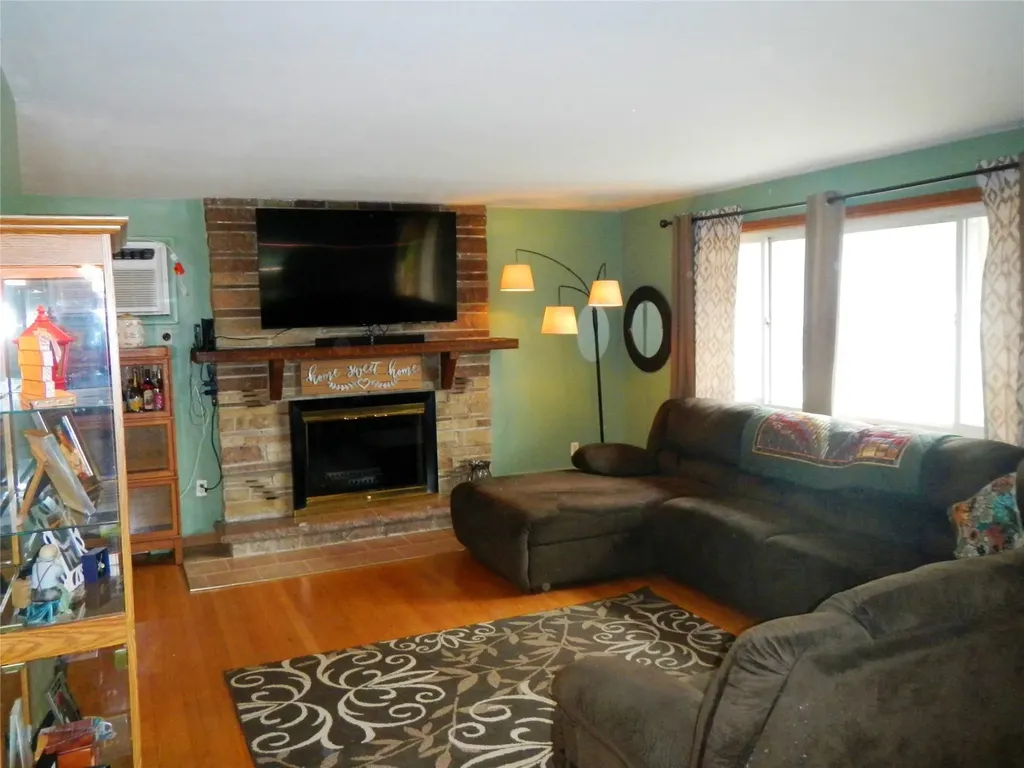 454 Coldenham Road Walden NY 12586