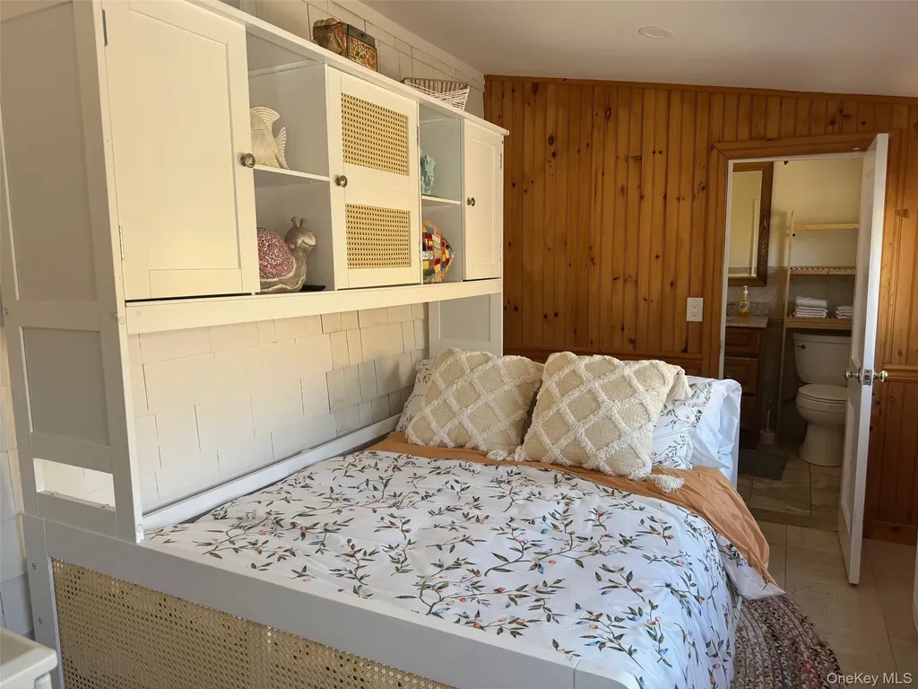 917 Evergreen Walk Ocean Beach NY 11770