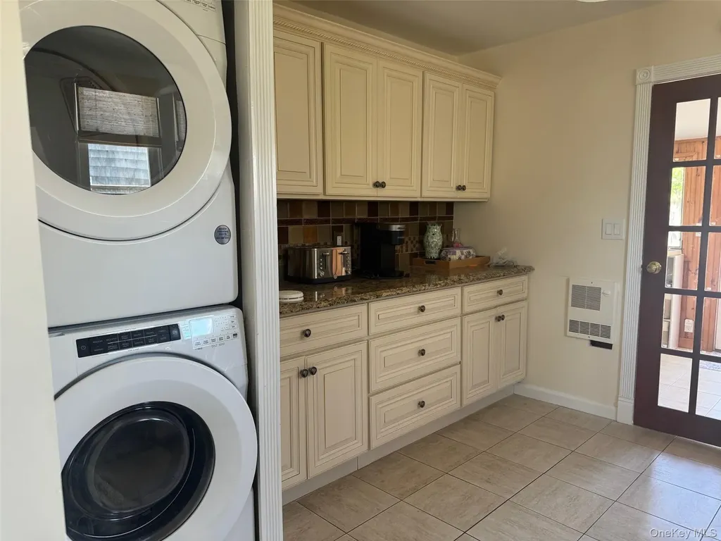 917 Evergreen Walk Ocean Beach NY 11770