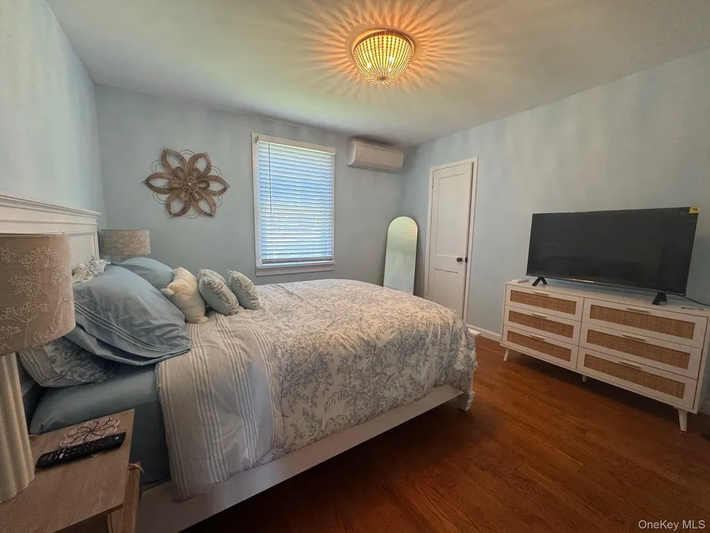 917 Evergreen Walk Ocean Beach NY 11770