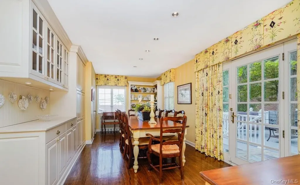 265 Lighthouse Avenue Staten Island NY 10306