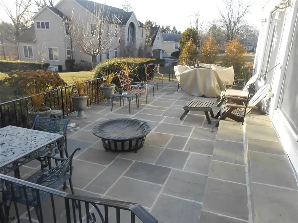 9 Mayfair Road Elmsford NY 10523