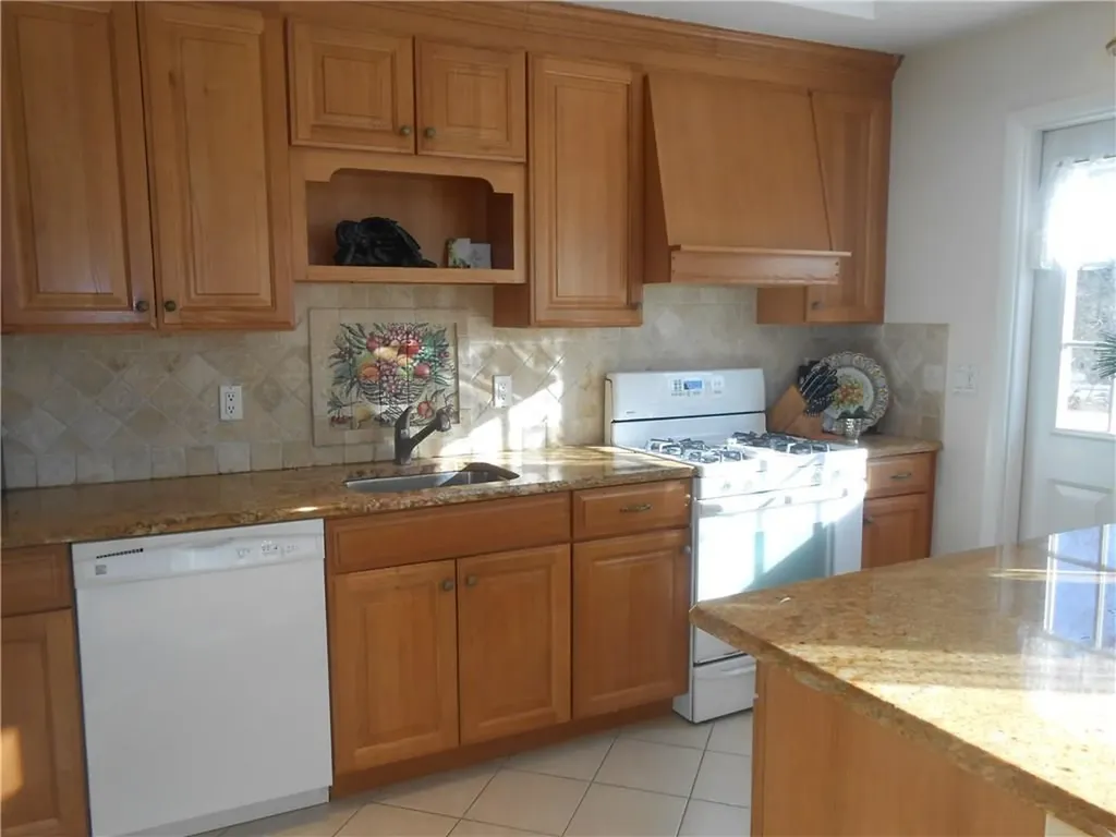 9 Mayfair Road Elmsford NY 10523