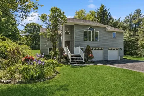 312 Diddell Road Poughkeepsie NY 12603