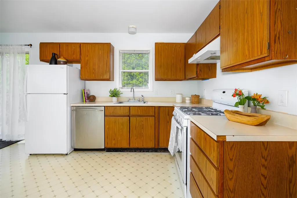 252 Rokeby Road Red Hook NY 12571