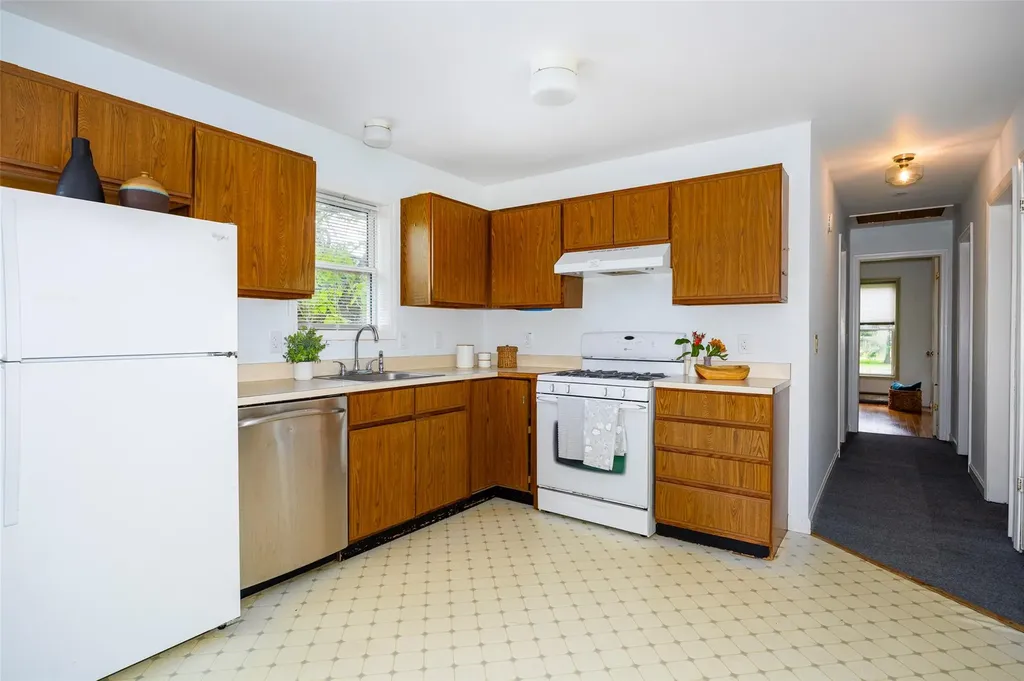 252 Rokeby Road Red Hook NY 12571