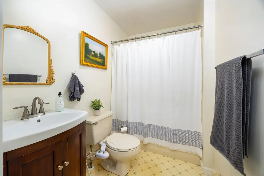 252 Rokeby Road Red Hook NY 12571
