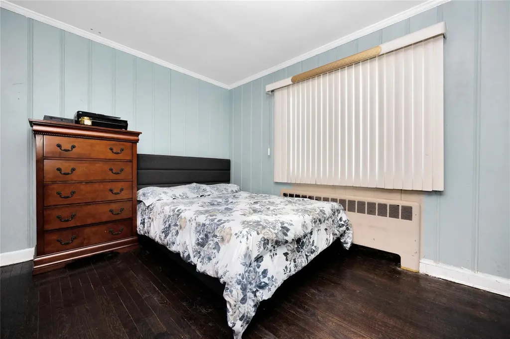 15 W Forest Avenue Freeport NY 11520