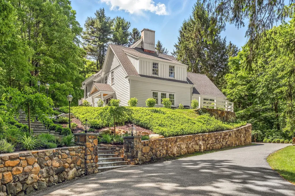 430 Crow Hill Road Mount Kisco NY 10549