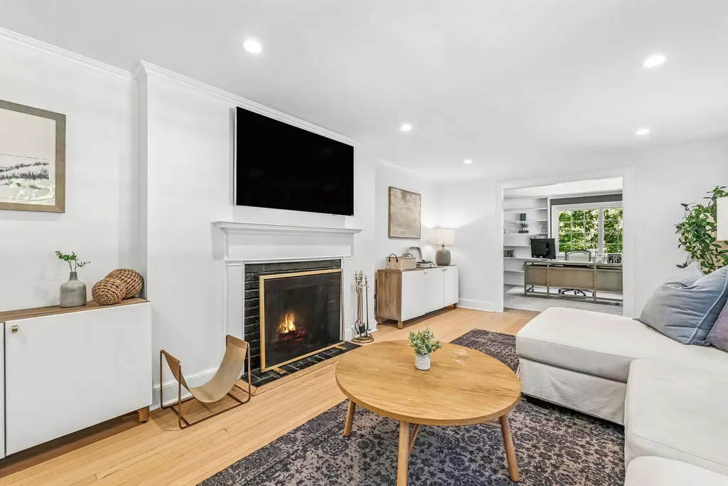 430 Crow Hill Road Mount Kisco NY 10549