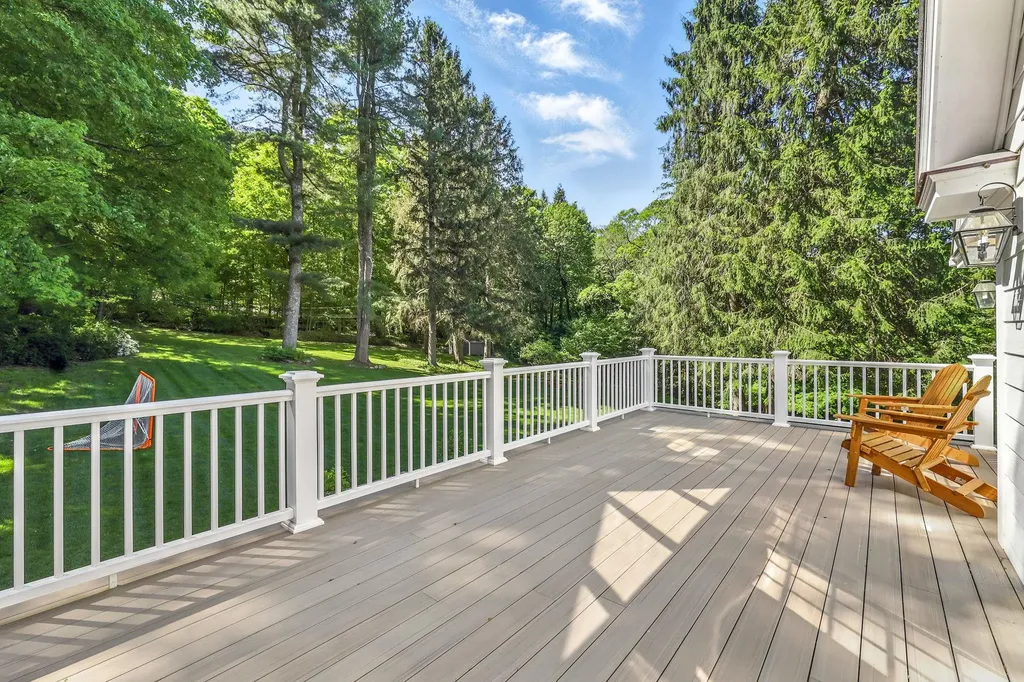 430 Crow Hill Road Mount Kisco NY 10549