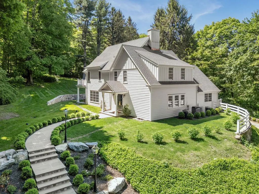 430 Crow Hill Road Mount Kisco NY 10549