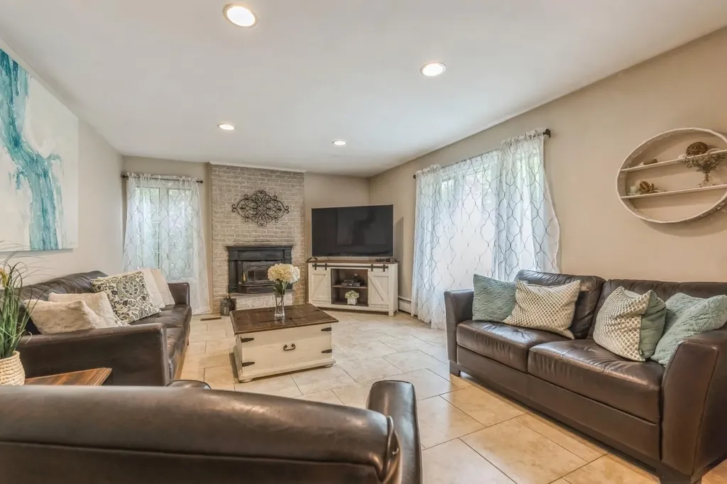 2 Caryl Place Kings Park NY 11754