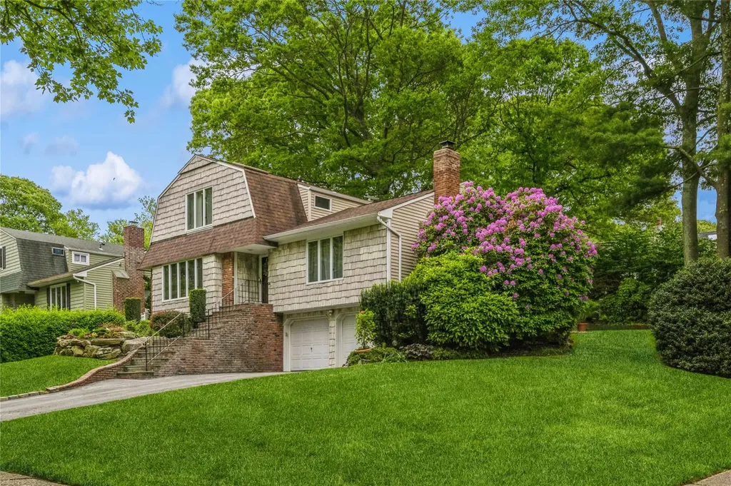 2 Caryl Place Kings Park NY 11754
