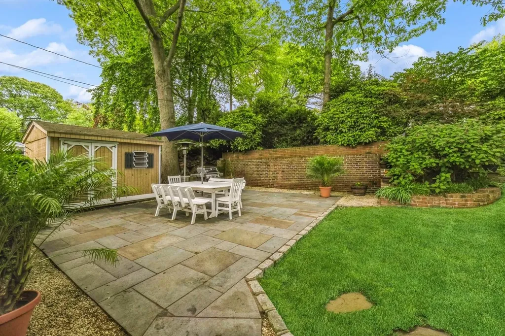 2 Caryl Place Kings Park NY 11754
