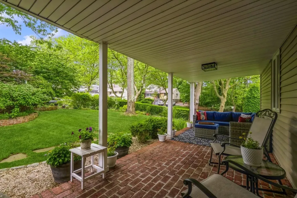 2 Caryl Place Kings Park NY 11754