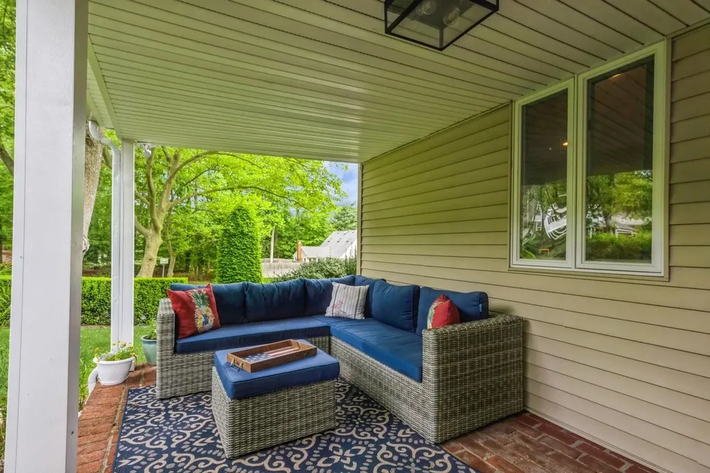 2 Caryl Place Kings Park NY 11754