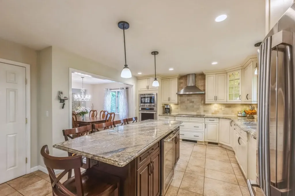 2 Caryl Place Kings Park NY 11754