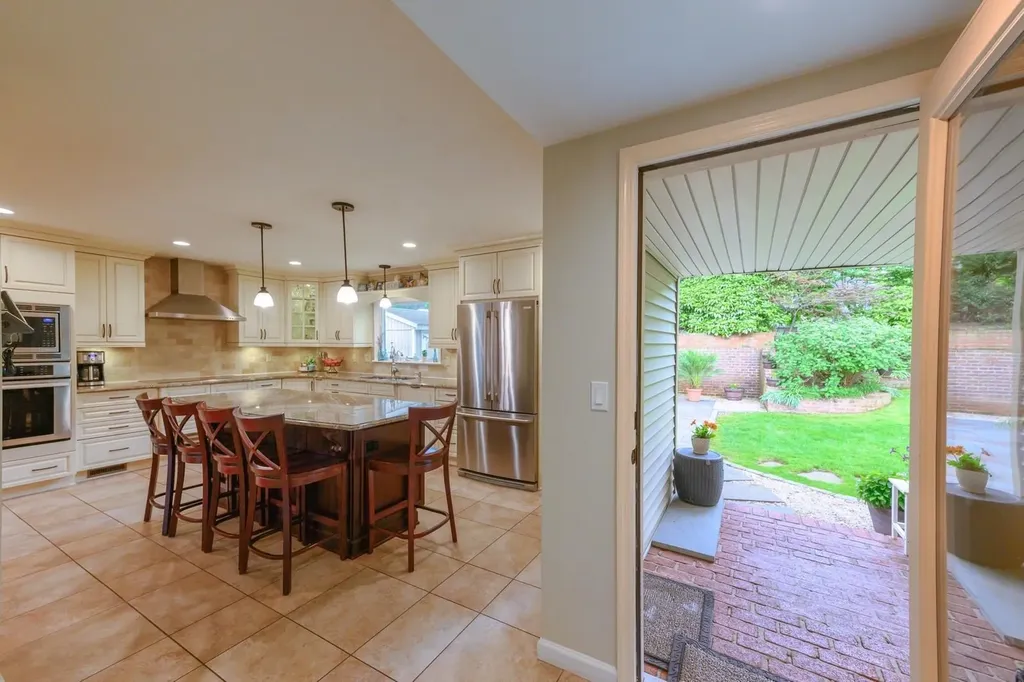 2 Caryl Place Kings Park NY 11754