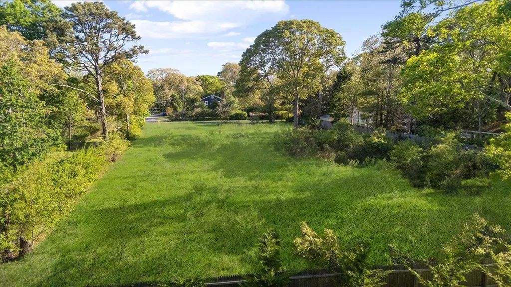 115 Bay Avenue E Hampton Bays NY 11946
