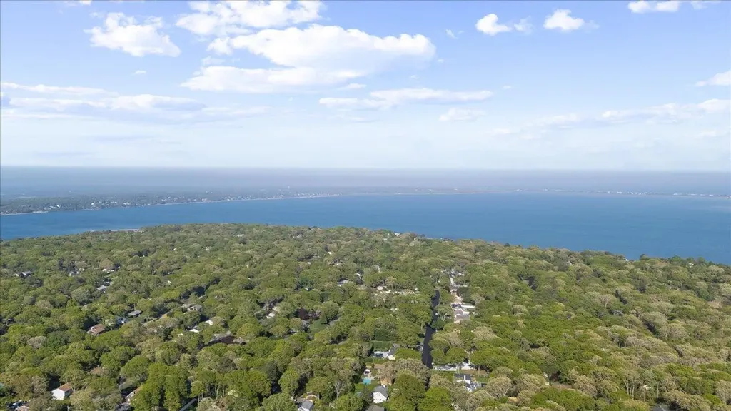115 Bay Avenue E Hampton Bays NY 11946