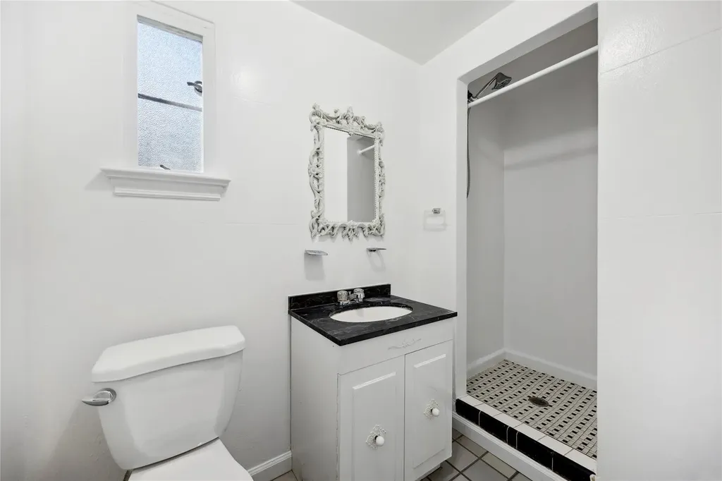 119 Knickerbocker Road Manhasset NY 11030