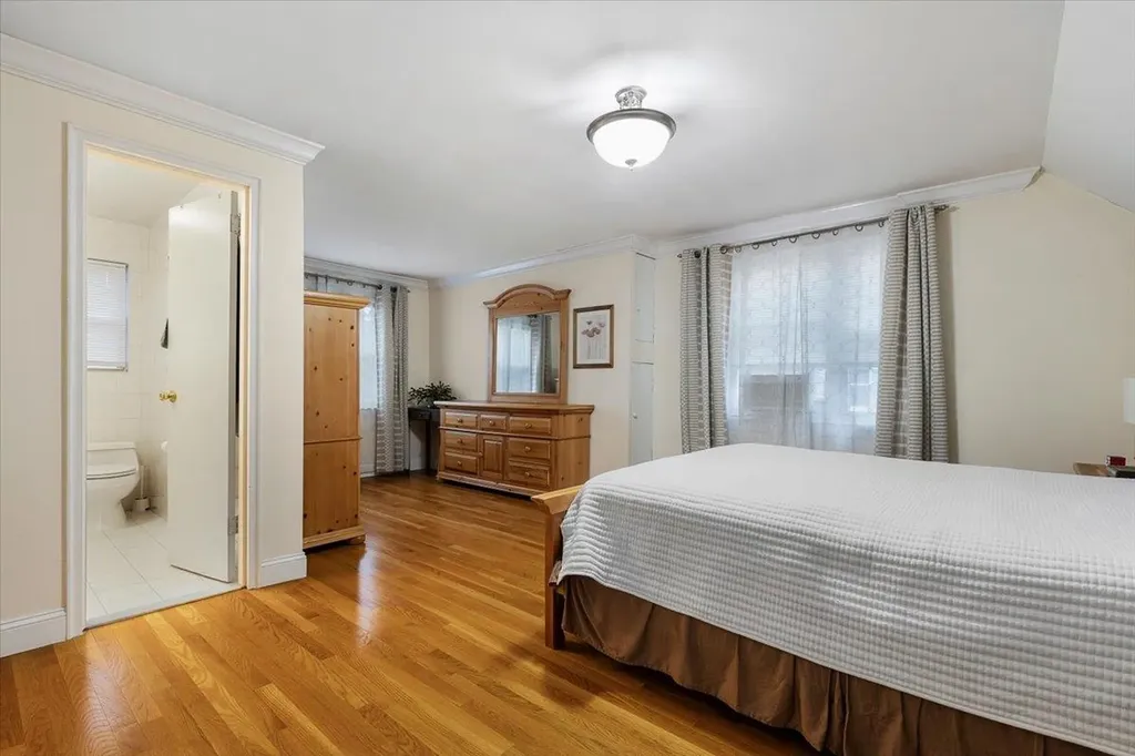 66 Lyons Road Scarsdale NY 10583