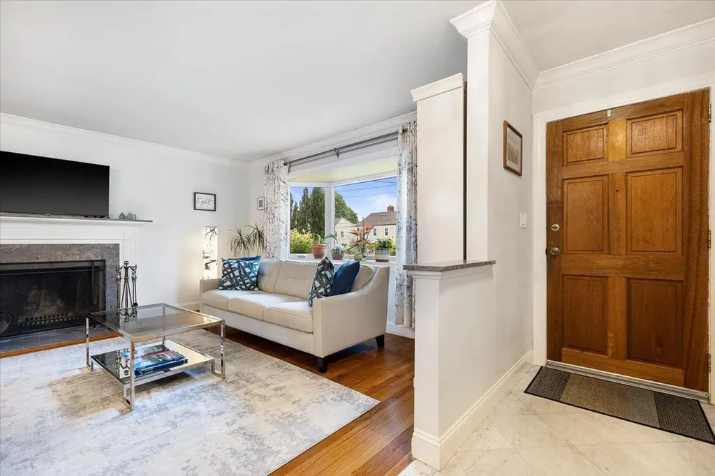 66 Lyons Road Scarsdale NY 10583