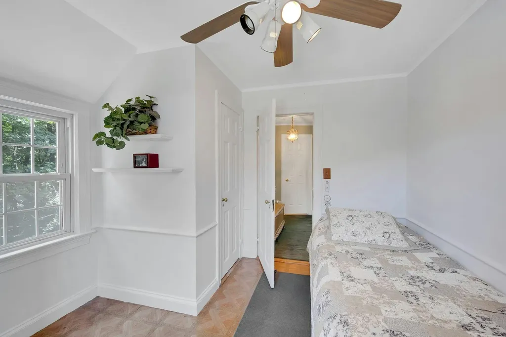 76 Parkview Drive Bronxville NY 10708
