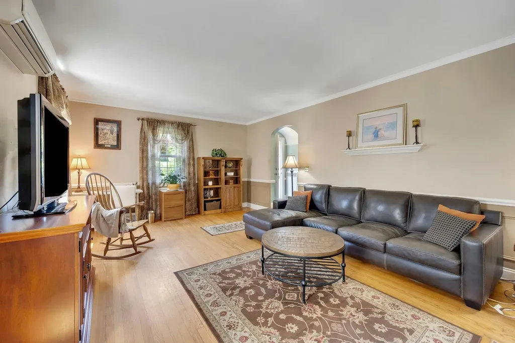76 Parkview Drive Bronxville NY 10708