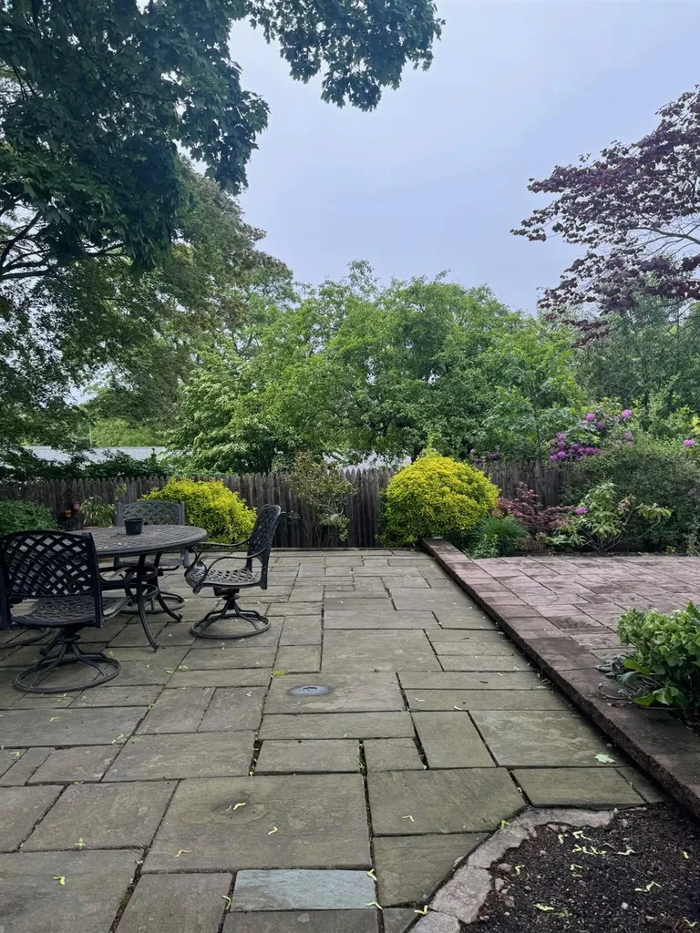 9 Brighton Place Huntington NY 11743