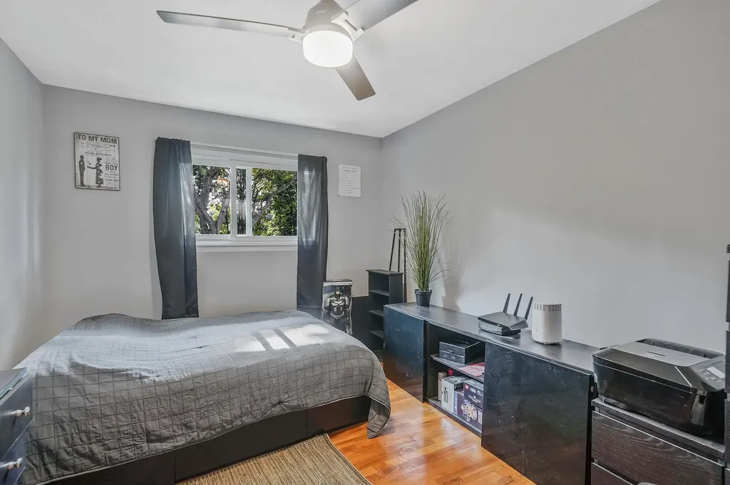 40 Monroe Avenue Brentwood NY 11717