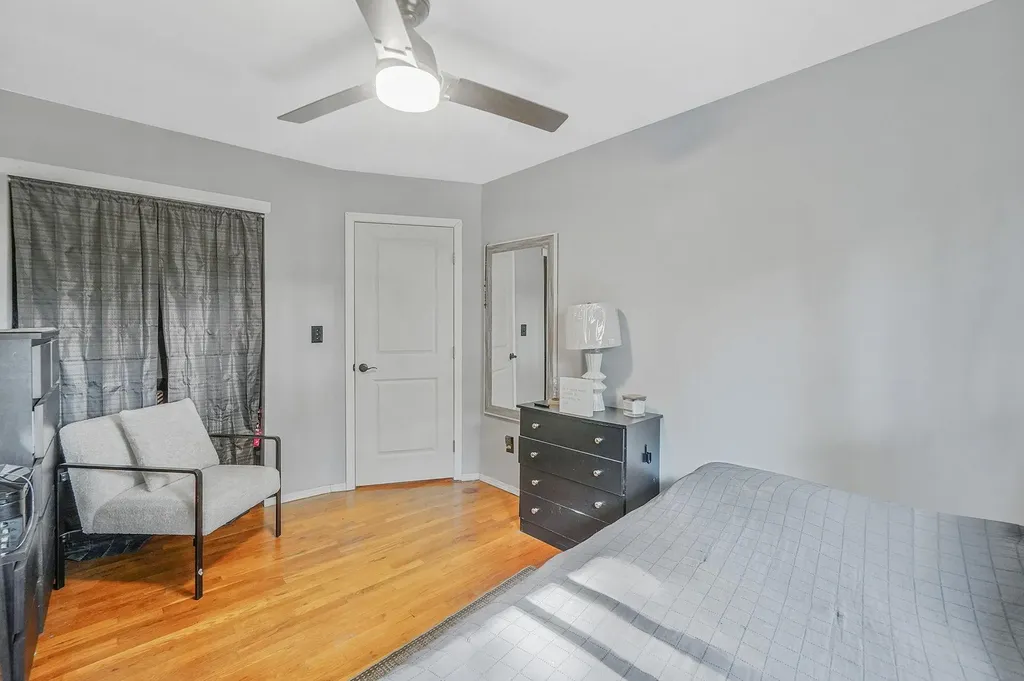 40 Monroe Avenue Brentwood NY 11717