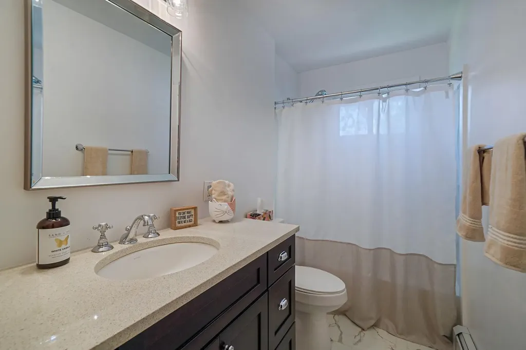 40 Monroe Avenue Brentwood NY 11717