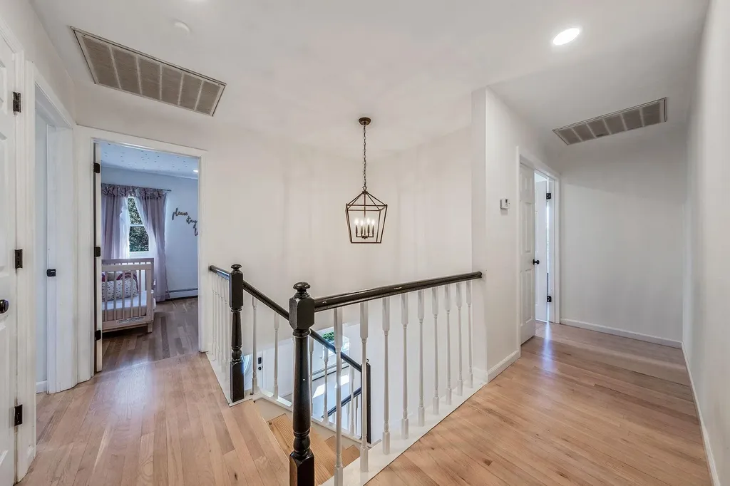 20 Vineyard Way Mount Sinai NY 11766