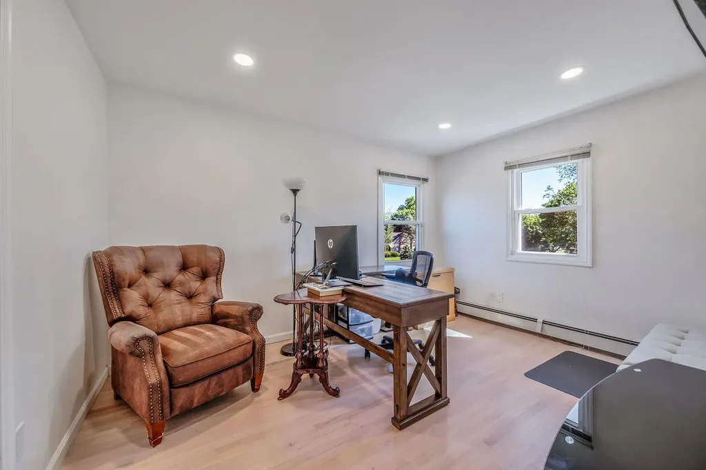 20 Vineyard Way Mount Sinai NY 11766