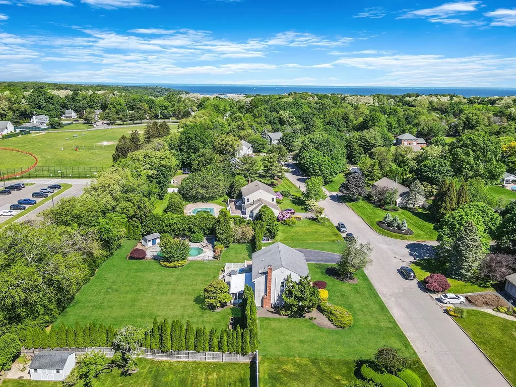 20 Vineyard Way Mount Sinai NY 11766