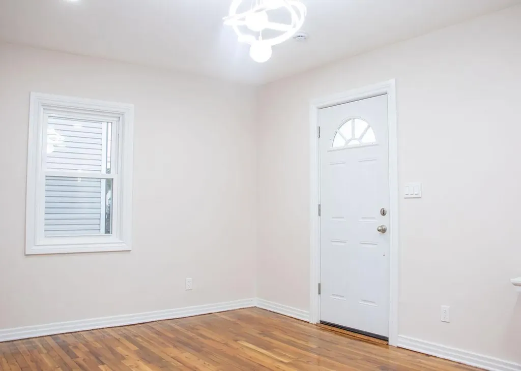 11 Shine Place Valley Stream NY 11581